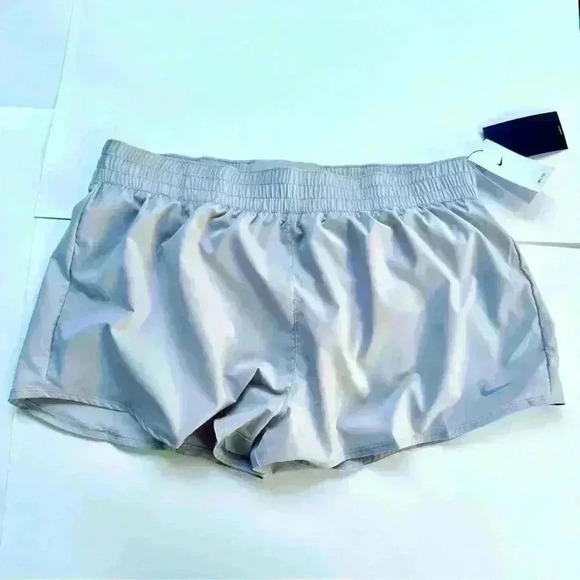 NWT Nike One Women's Dri-FIT High-Waisted 3" Brief-Lined Shorts Gray Workout - Picture 1 of 12